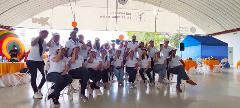 Fotografia del equipo de voluntarios de Lunares en la mira