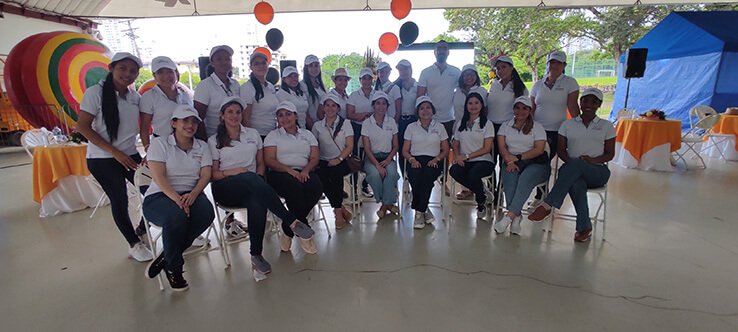 Voluntarios de Lunares en la mira se organiza en el Parque Recreativo Omar