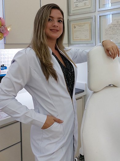 dra-liz-burgois-clinica-amada-pinzon-panama